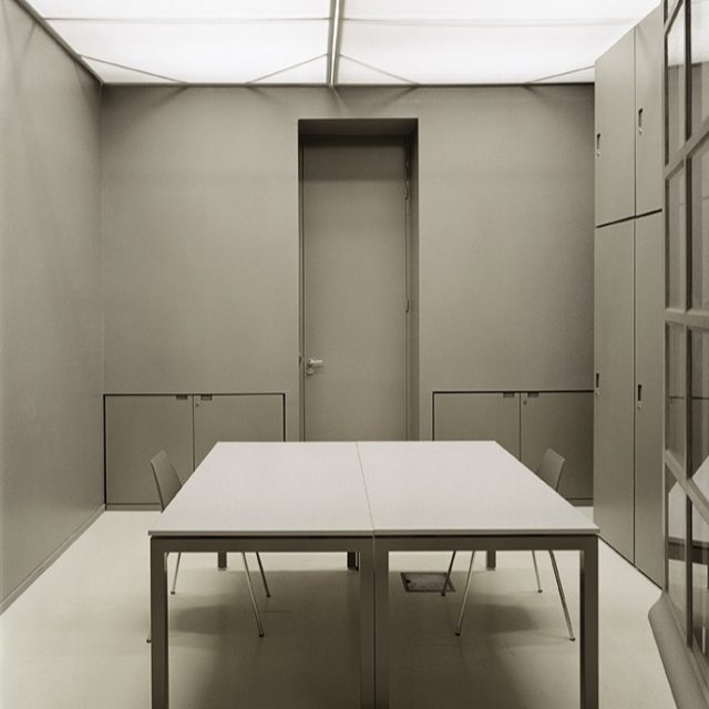 .
20 ans après
École d'Architecture de Versailles
Photo : @aymericfouquez 

#architecture #facade #design #art #photography #city #urbanscape #skyline #architect #golden #instagood #primeshots #visualgang #photohunt #instadaily
#archicool #versailles #archiporn #designboom #aldricbeckmann #ensaversailles